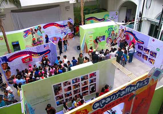 ///ONG Comunicación Comunitaria, Museo de arte Popular 2010, Centro Cultural Universitario Tlatelolco 2012.